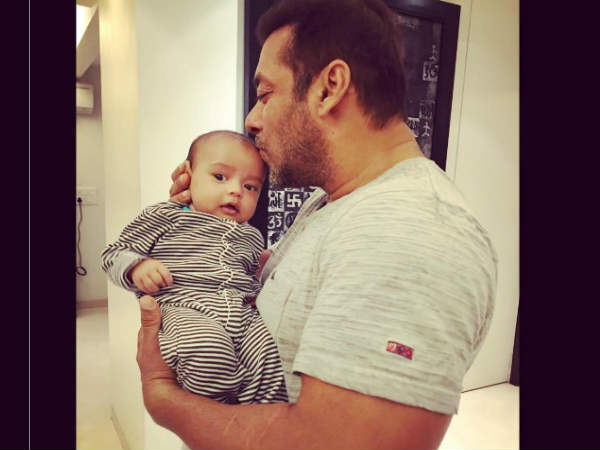 तस्वीरें