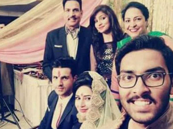 तस्वीरें..