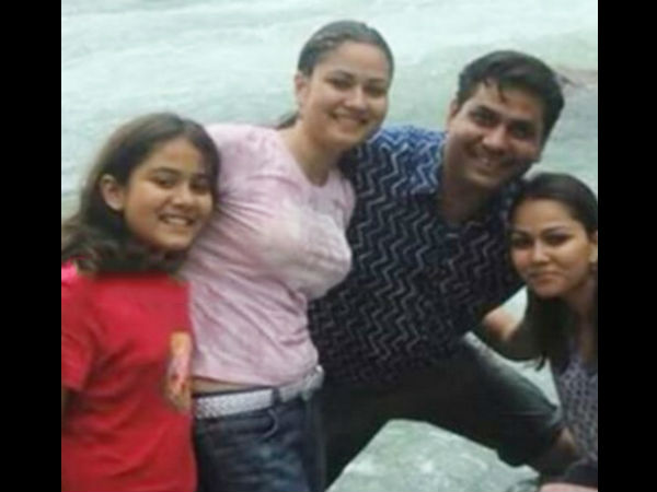 तस्वीरें