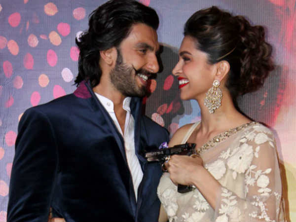 बेस्ट कपल..