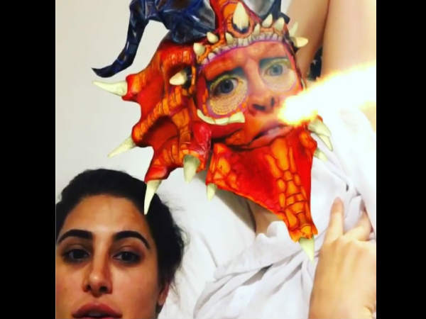 तस्वीरें