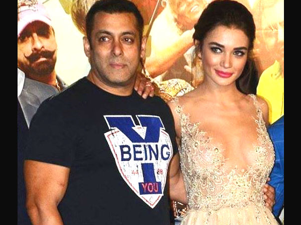 'मेरी ज़िदगी में ना शादी है.. ना सेक्स..'- सलमान खान 'मेरी ज़िदगी में ना शादी है.. ना सेक्स..'- सलमान खान