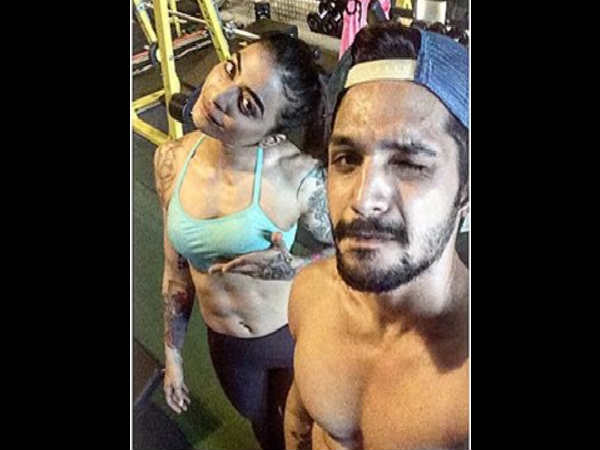 सेल्फी मोमेंट सेल्फी मोमेंट