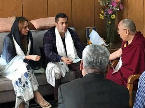 कई जगह दिखे साथ कई जगह दिखे साथ