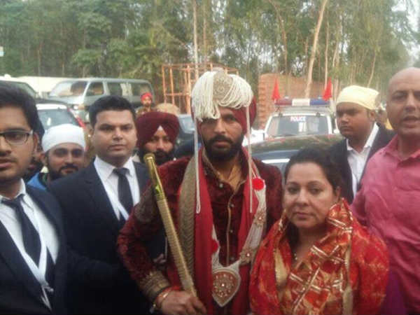 दूल्हा बने युवराज दूल्हा बने युवराज