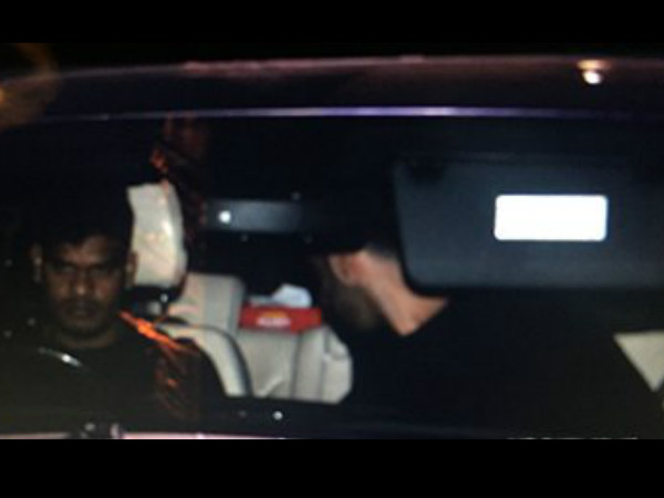 arjun-kapoor-spotted-leaving-malaika-arora-khan-s-house-after-midnight arjun-kapoor-spotted-leaving-malaika-arora-khan-s-house-after-midnight
