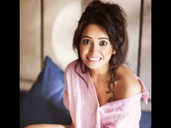 आशा नेगी आशा नेगी