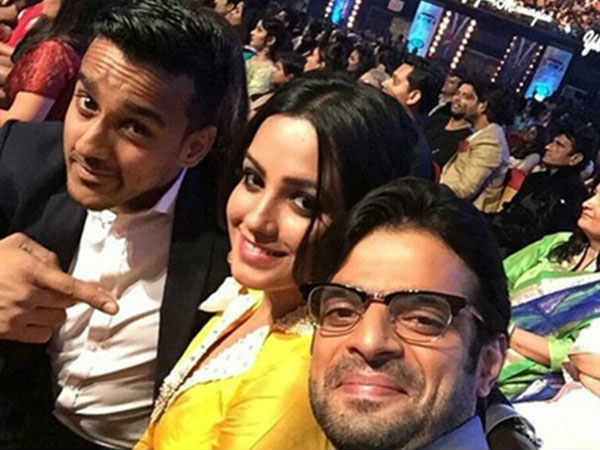 पूरी टीम को कराया इंतज़ार पूरी टीम को कराया इंतज़ार