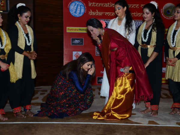 aishwarya-rai-meets-dance-teacher-an-event aishwarya-rai-meets-dance-teacher-an-event