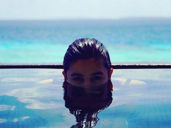 alia-bhatt-holiday-pics-maldives-with-family alia-bhatt-holiday-pics-maldives-with-family
