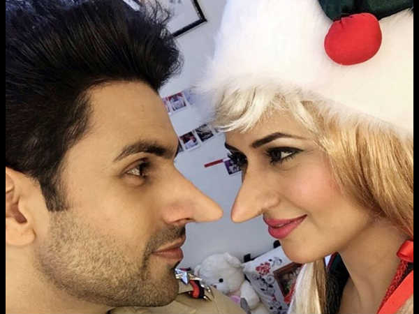 Divyanka Tripathi-Vivek Dahiya off to their honymoon in paris Divyanka Tripathi-Vivek Dahiya off to their honymoon in paris
