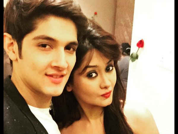 Bigg Boss 10 contestant Rohan Mehra’s Girlfriend Kanchi Singh Lashes Out At Swami Ji Bigg Boss 10 contestant Rohan Mehra’s Girlfriend Kanchi Singh Lashes Out At Swami Ji
