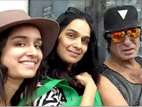 श्रद्धा के तीन अफेयर श्रद्धा के तीन अफेयर