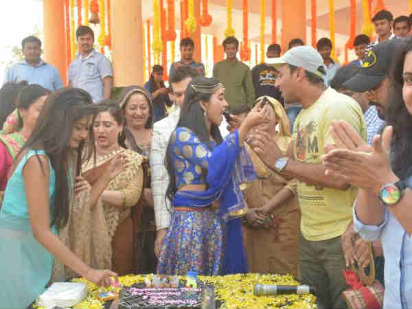 ये रिश्ता क्या कहलाता है ये रिश्ता क्या कहलाता है