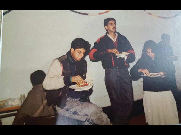 भूख सताए भूख सताए