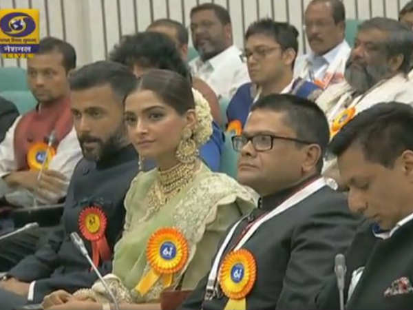 सोनम कपूर आनंद आहूजा के साथ