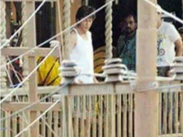 खतरे से बाहर खतरे से बाहर