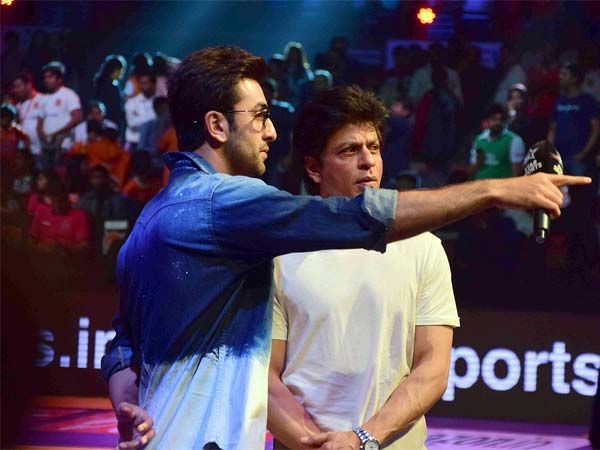 बेशरम में शाहरुख/सलमान के मज़ाक उड़ाने के विवाद पर बोले रणबीर..