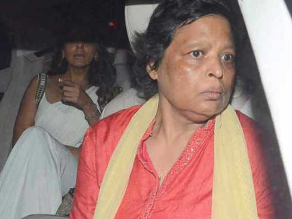 चेहरे से साफ दिखता था सदमा चेहरे से साफ दिखता था सदमा