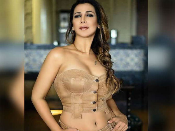 ज्वैलरी डिजाइनर ज्वैलरी डिजाइनर