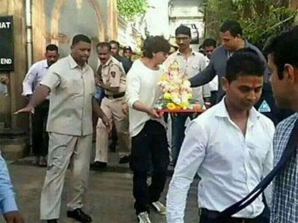 तस्वीर हो रही वायरल तस्वीर हो रही वायरल