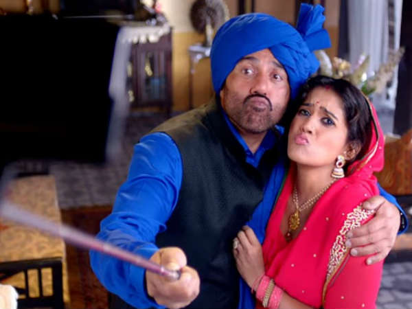 बिजी हैं सनी बिजी हैं सनी