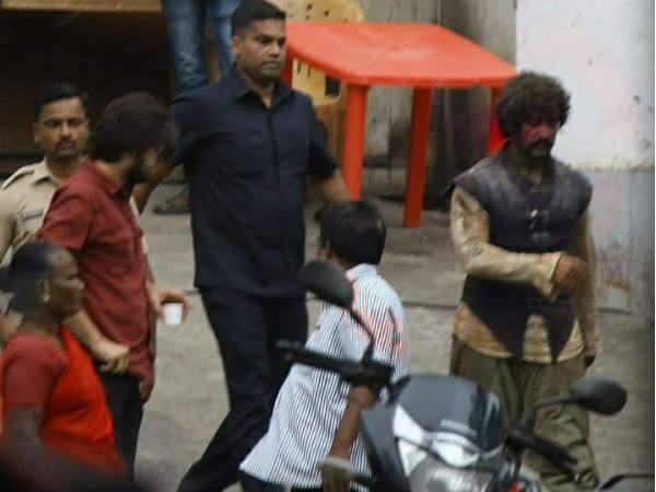 आमिर खान का फर्स्ट लुक आमिर खान का फर्स्ट लुक