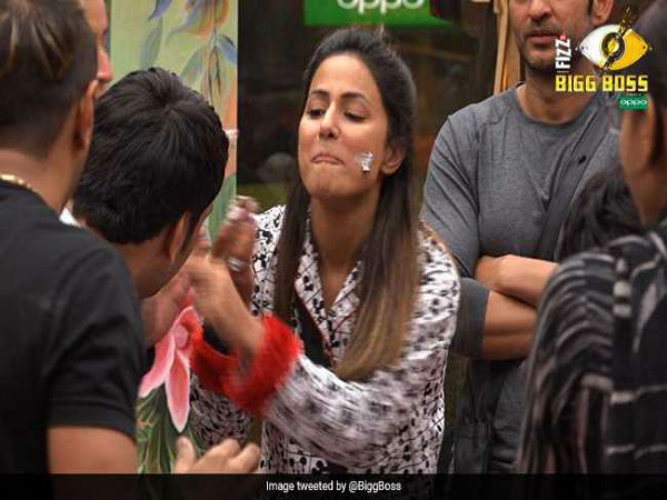 लंबी रेस का घोड़ा-हिना खान लंबी रेस का घोड़ा-हिना खान