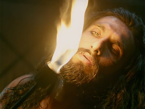 निगेटिव किरदार निगेटिव किरदार