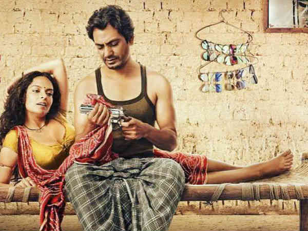 ट्रेन के आगे जाने देने वाला था ट्रेन के आगे जाने देने वाला था