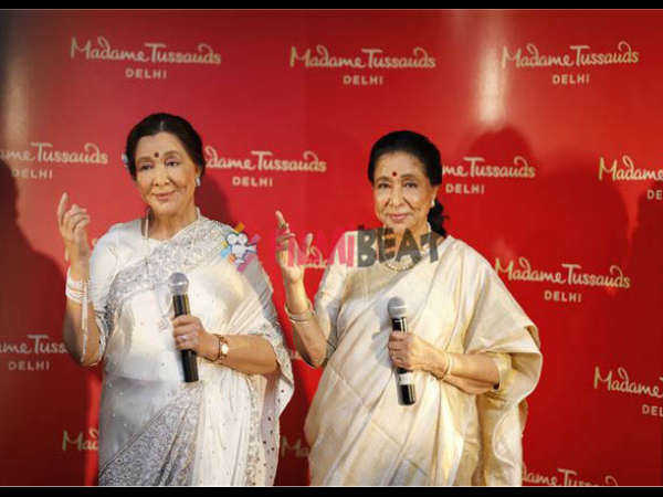 asha-bhosle-s-wax-statue-unveiled-at-madame-tussauds-delhi asha-bhosle-s-wax-statue-unveiled-at-madame-tussauds-delhi