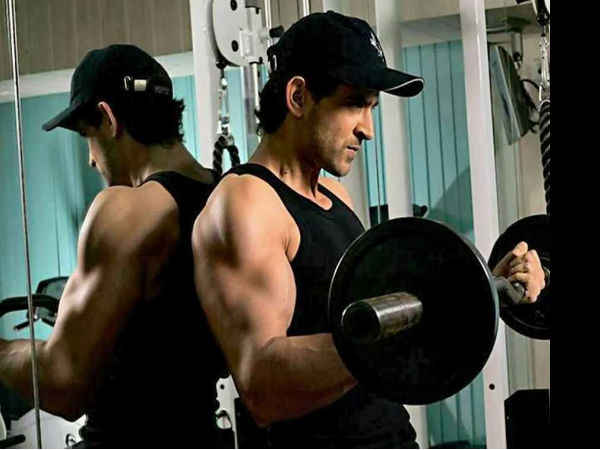 कई फिल्मों के लिए बातचीत कई फिल्मों के लिए बातचीत