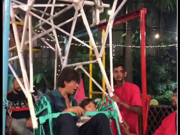 झूला झूलने लगे झूला झूलने लगे