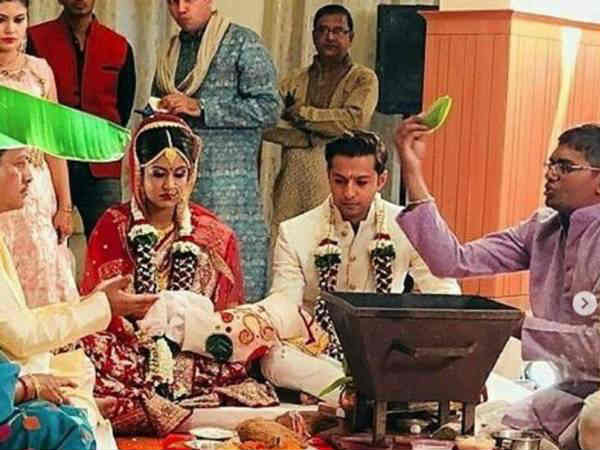 दोस्त और परिवार दोस्त और परिवार
