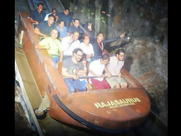 राइड पर मस्ती राइड पर मस्ती