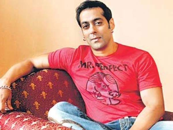 सामने ही हल्के होने लगे सामने ही हल्के होने लगे