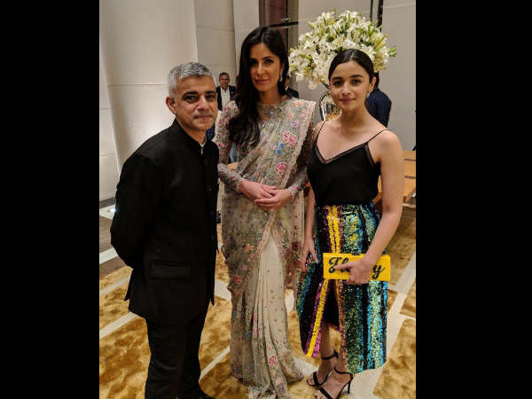 मेयर के साथ मेयर के साथ