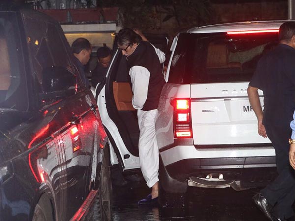 शशि कपूर का निधन शशि कपूर का निधन