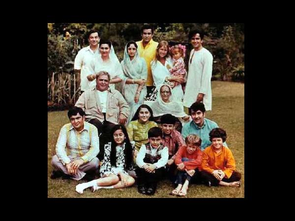 लगभग पूरा बॉलीवुड लगभग पूरा बॉलीवुड