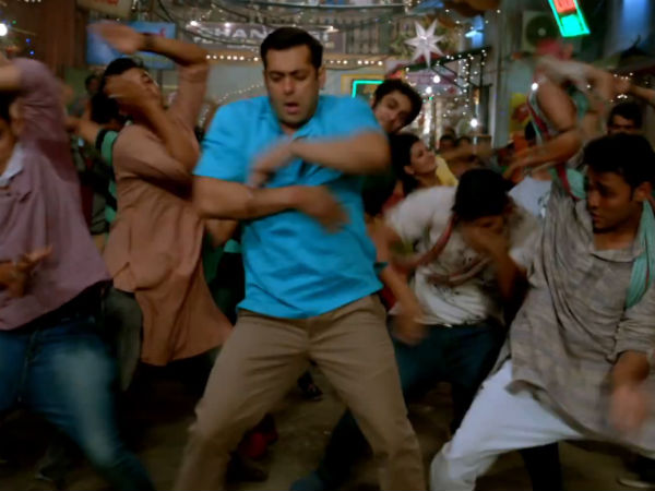 300 करोड़ पार 300 करोड़ पार