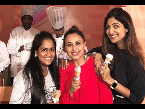 आईसक्रीम पार्टी आईसक्रीम पार्टी