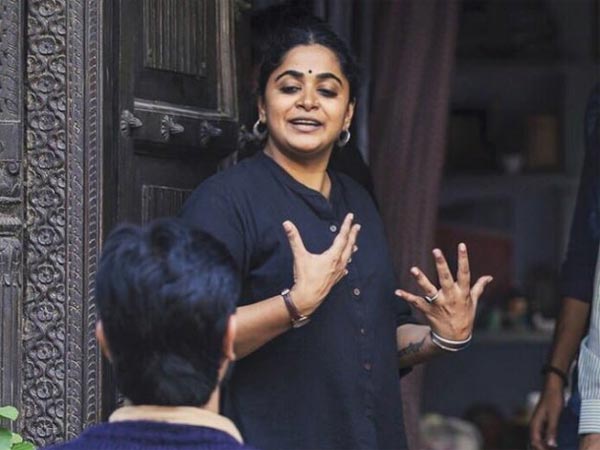 अश्विनी अय्यर तिवारी - बरेली की बर्फी अश्विनी अय्यर तिवारी - बरेली की बर्फी