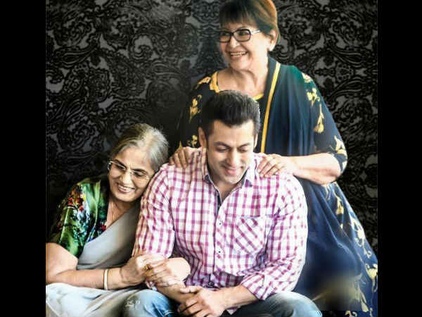 मां ने कुएं में फेंका मां ने कुएं में फेंका