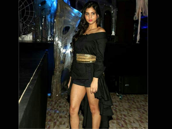 gauri-khan-suhana-khan-looks-stunning-in-their-recent-fashionable-outing gauri-khan-suhana-khan-looks-stunning-in-their-recent-fashionable-outing