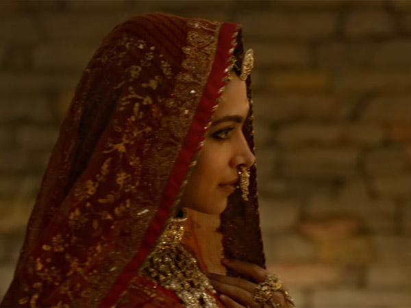 वर्ड ऑफ माउथ पर निर्भर