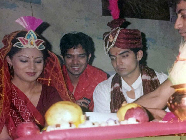 आर्मी बैकग्राउंड