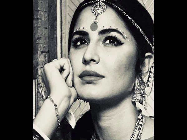शेयर की तस्वीर