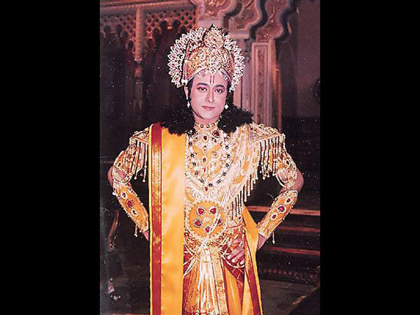 नीतीश भारद्वाज नीतीश भारद्वाज