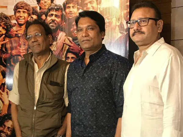 सर्पोटिंग कास्ट सर्पोटिंग कास्ट