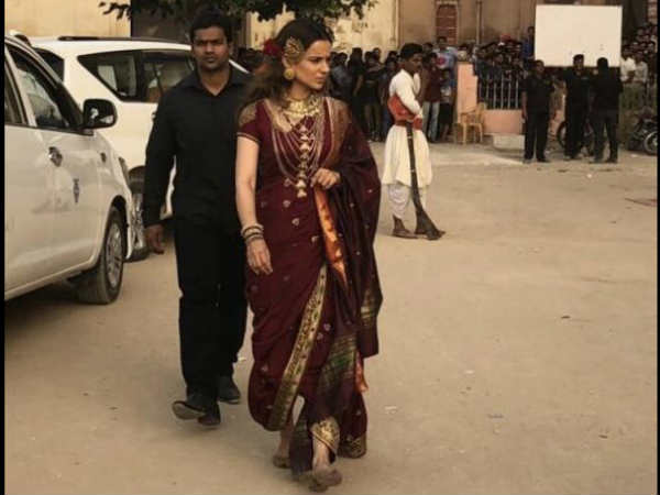 निर्देशक बनीं कंगना निर्देशक बनीं कंगना